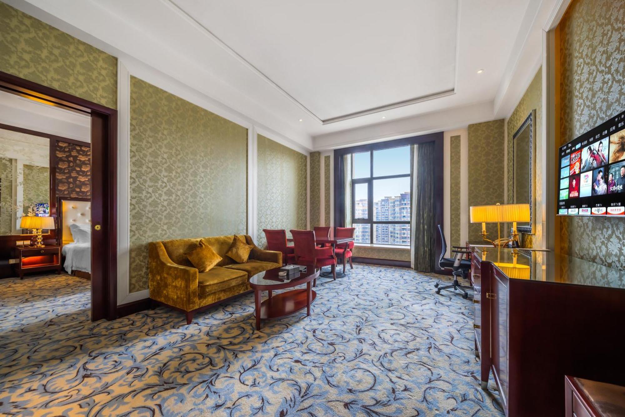 Wyndham Grand Plaza Royale Palace Chengdu Exterior photo