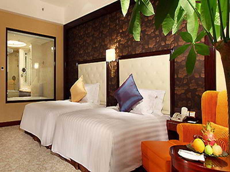 Wyndham Grand Plaza Royale Palace Chengdu Room photo